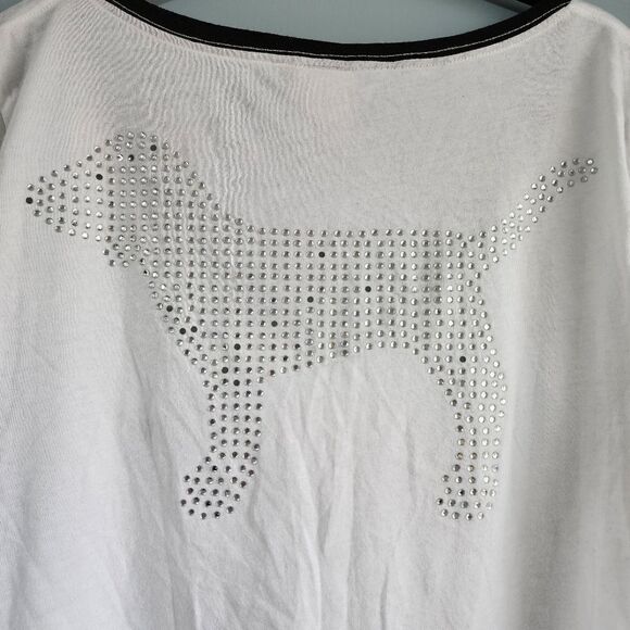 PINK Victoria's Secret V-Neck Tee - Picture 8 of 11